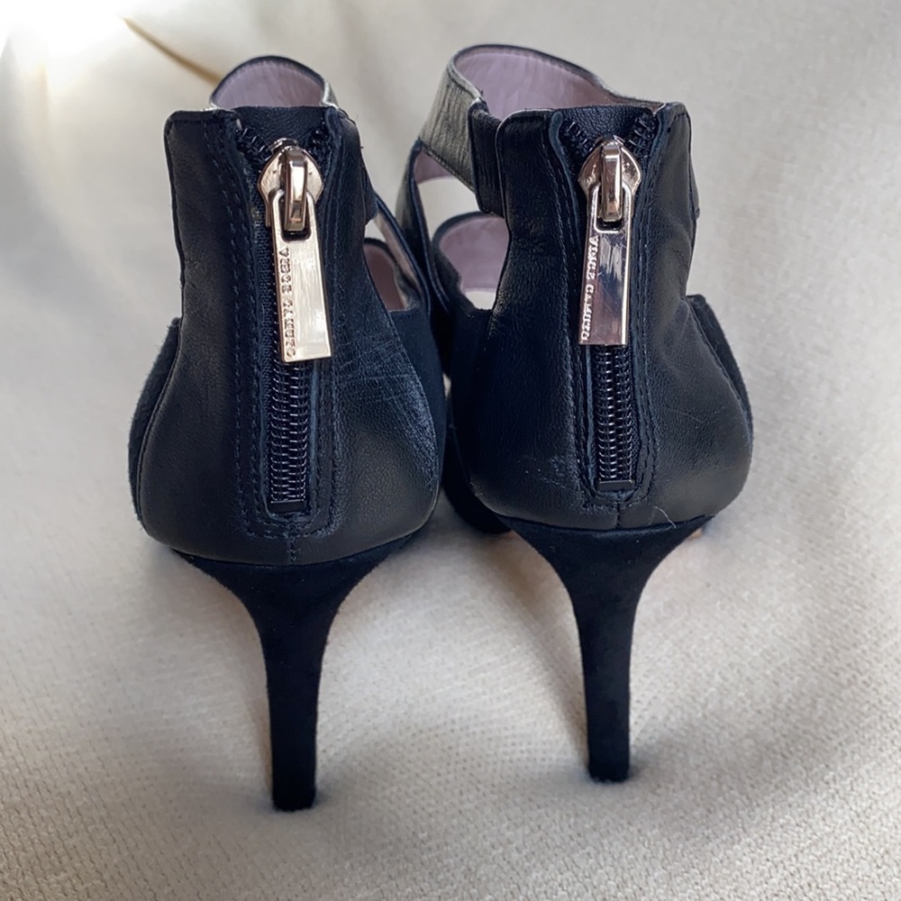 Vince Camuto Pumps - Picture 5 of 9